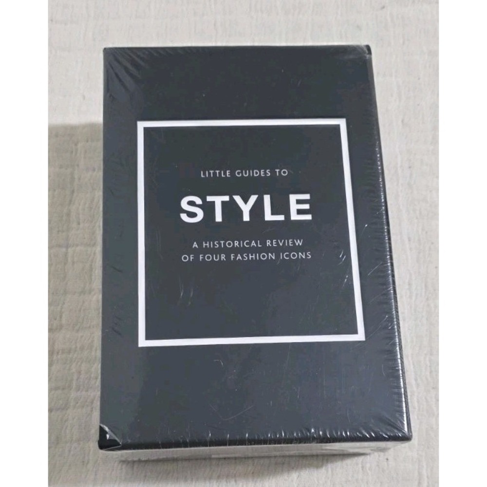 Little Guides to Style: The Story of Four Iconic Fashion Houses Baxter Homer NEW